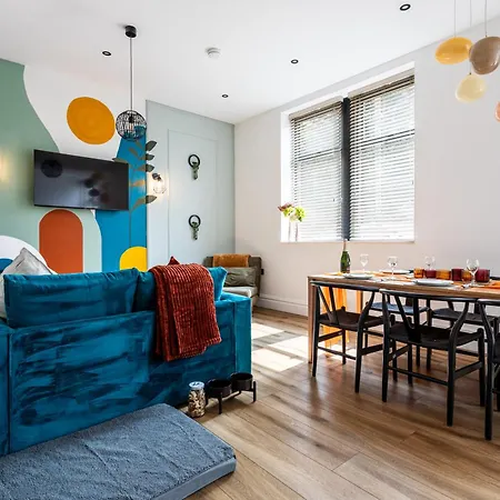 Perfect 2 Bed Flat Near Cabot Circus Appartement *